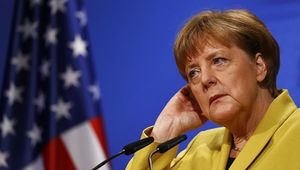 Меркель рассказала НАТО, как надо разговаривать с Россией