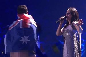 Фанат сорвал выступление Джамалы в финале Евровидения-2017, показав задницу