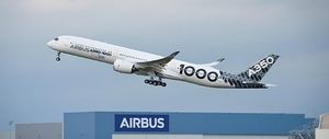 Первый Airbus A350-1000 завершил испытательный полет с пассажирами