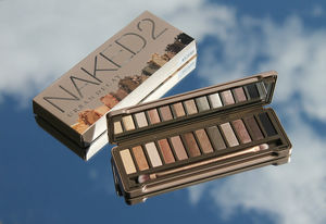 Urban Decay Naked 2 Palette review, swatches / обзор.
