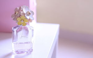 Как отличить настоящий парфюм от подделки: 7 главных пунктов