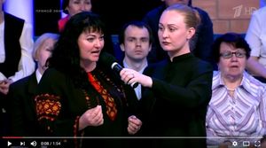 Украинка в вышиванке вызвала аплодисменты, отвечая Ковтуну и Карасёву.