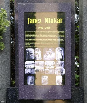 Первое в мире электронное надгробие появилось на кладбище в Словении