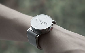 Изобретены «умные» часы для незрячих