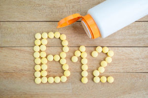 Чем витамин B12 полезен для кожи?