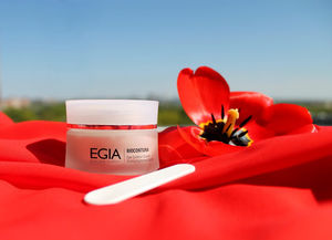 Egia Eye Contour Cream Review / Крем для зоны вокруг глаз обзор.