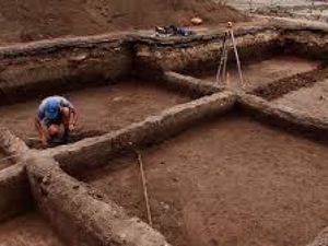 Город мёртвых: археологи обнаружили уникальные артефакты XIV века в ростовском некрополе.