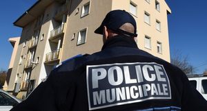 Французскую прессу шокировала погоня русских за бандитами по Парижу