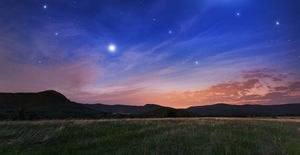 Ученые попытались объяснить случаи необычного свечения неба в ночное время