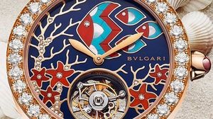 Ювелирные сады на новых циферблатах Bulgari