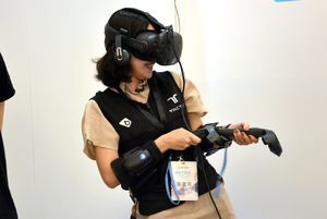 bHaptics’ TactSuit — новый тактильный костюм для виртуальной реальности