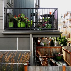 Маленькие и узкие балконы: что делать, во что превращать и как украшать