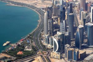 Катар: чужой среди своих