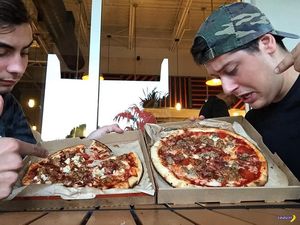 Феноменальный успех Blaze Pizza в США