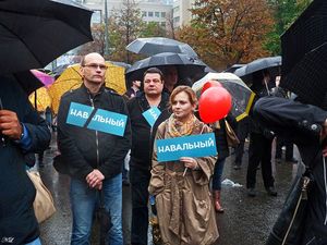 Драма, Навальный, брошенки: «Мы для него РЕСУРС»