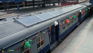 В Индии запустили поезд, почти полностью работающий на солнечных батареях