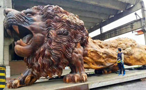 Самая большая скульптура в мире, сделанная из цельного дерева