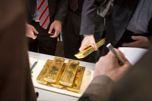 "Путин что-то задумал": Россия массово скупает золото 