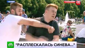 Корреспондент в Москве пострадал в прямом эфире