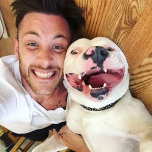 Он опубликовал фото со своим псом в Facebook, а на следующий день к нему постучалась полиция