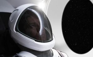 #фото дня | Илон Маск впервые продемонстрировал скафандр SpaceX