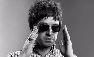 Датские полицейские запретили уличному музыканту исполнять трек Oasis