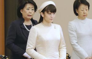 В Японии прошла помолвка принцессы Мако с простолюдином