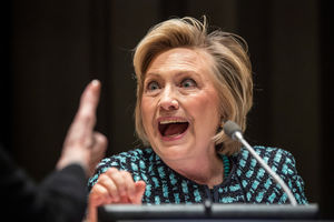 Хиллари Клинтон сравнила себя с голой и оскорбленной Серсеей из "Игры Престолов"