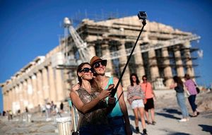 Греческий туризм растет по прибытии турецких туристов