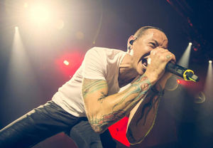 Linkin Park выпустили новый клип в память о Честере Беннингтоне