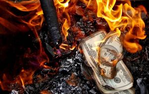 Как ФРС планирует сжечь США вместе с «лишними долларами»
