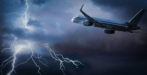 Что будет, если в самолет ударит молния?