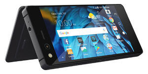 ZTE Axon M – складной смартфон с двумя экранами