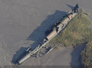 Германская ПЛ UB-122 на берегу Англии.