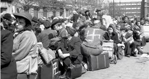 Депортация голых немцев из Чехословакии