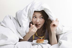 5 причин, почему есть перед сном ПОЛЕЗНО