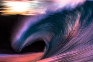 Потрясающие волны на фотографиях австралийца Мэтта Берджесса