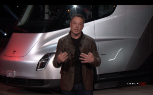 [ОБНОВЛЯЕТСЯ] Илон Маск представил фантастическую новую электрофуру Tesla Semi