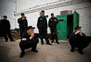 Кого называют «чертями» в российской тюрьме