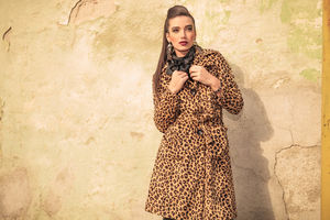 С чем носить леопардовое пальто?
