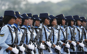 Проверка на невинность в индонезии: шокирующие подробности самого позорного испытания для женщин