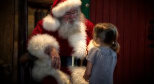 «Большой и чужой». Почему дети боятся Деда Мороза
