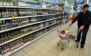 Власти хотят запретить продажу алкоголя в пластике