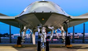 Boeing показала беспилотный воздушный танкер