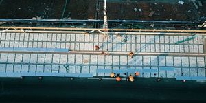 В Китае поставили на поток строительство дорог из солнечных панелей
