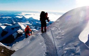 Непал запрещает сольные экспедиции на Эверест, которые раньше были одобрены