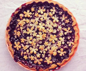 18 ярких идей для украшения пирога: из обычного блюда в произведение искусства!