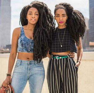 Сёстры-близнецы пленили Инстаграм роскошными волосами