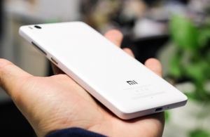 «Связной» начинает продажи смартфонов Xiaomi в России