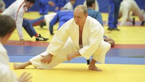 Путин против Путина.